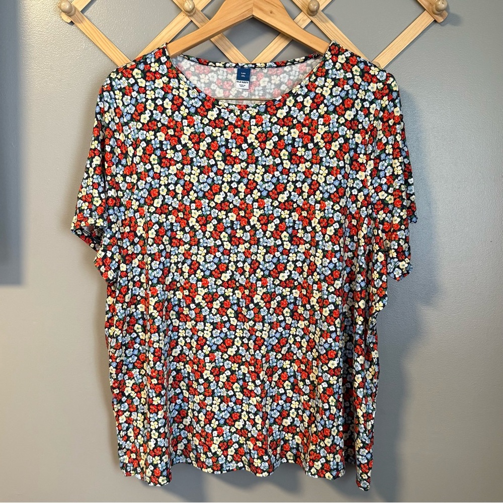 Old Navy | Luxe Floral Tee